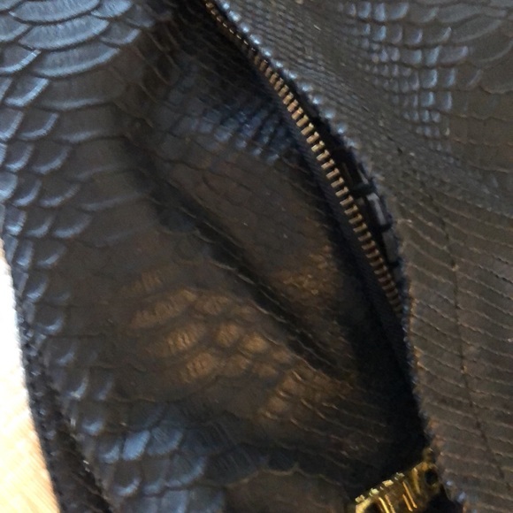 Bags - Picture 2 of 8